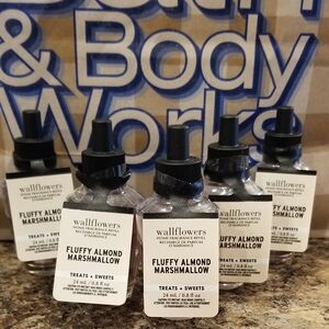 FLUFFY ALMOND MARSHMALLOW